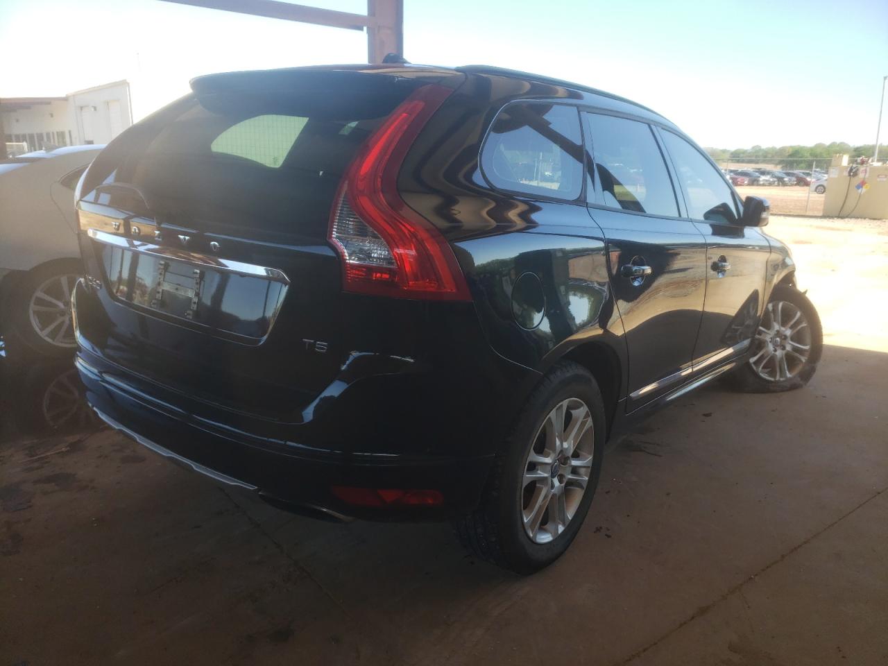 Photo 4 from auction – 2015 VOLVO XC60 T5 with VIN YV440MDJ6F2681965