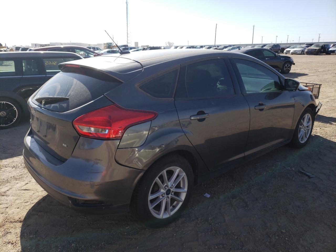 Photo 4 from auction – 2018 FORD FOCUS SE with VIN 1FADP3K25JL242298
