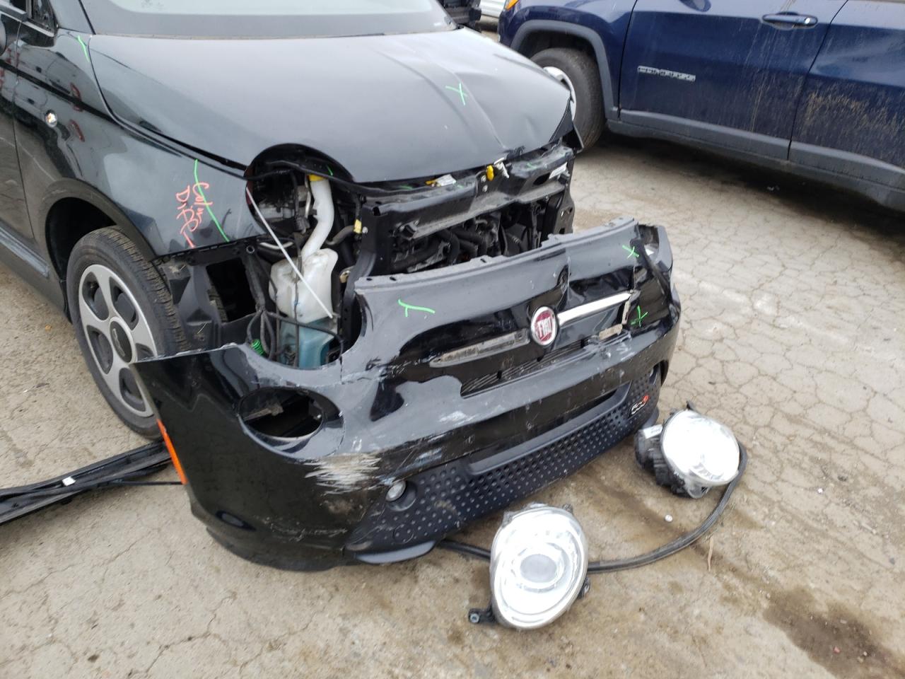 Photo 9 from auction – 2015 FIAT 500 ELECTR with VIN 3C3CFFGEXFT667089