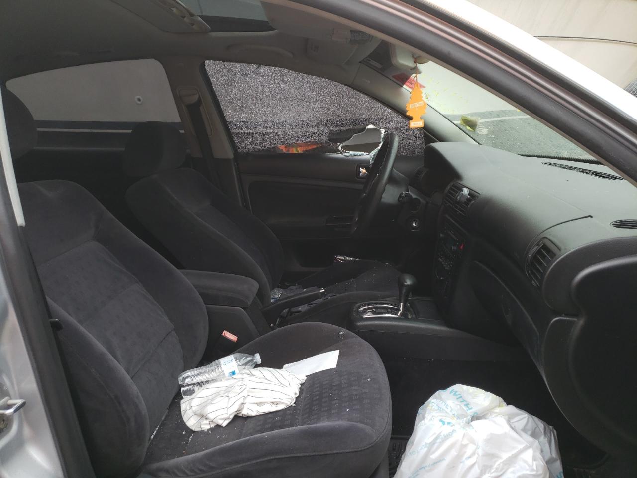 Photo 5 from auction – 2002 VOLKSWAGEN PASSAT GLS with VIN WVWPD63B02P344506