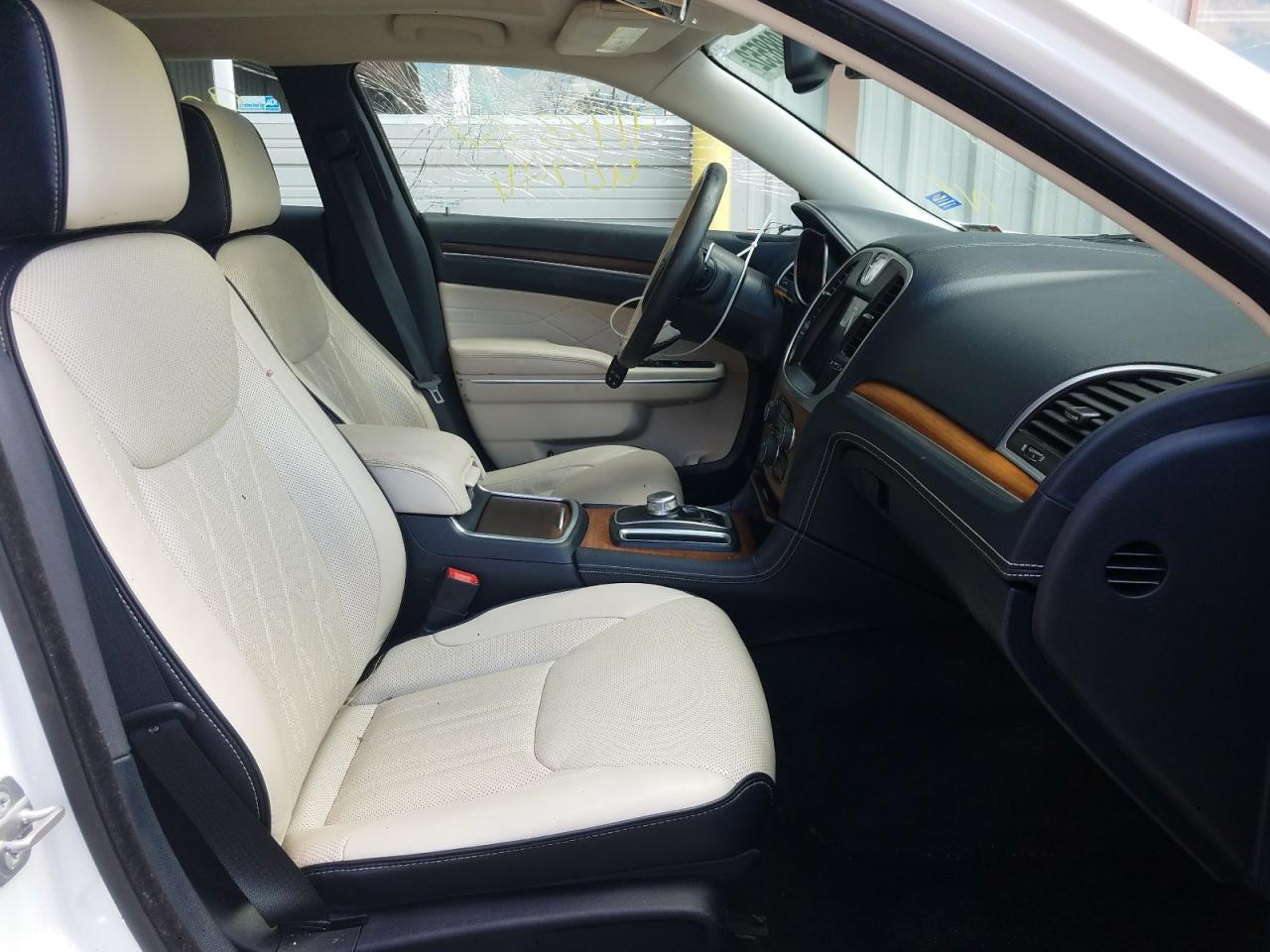 Фото 5 с аукциона – 2015 CHRYSLER 300C PLATI с VIN 2C3CCASGXFH793224