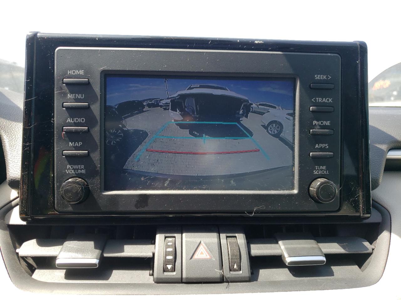 Photo 9 from auction – 2019 TOYOTA RAV4 XLE P with VIN 2T3C1RFVXKC022959