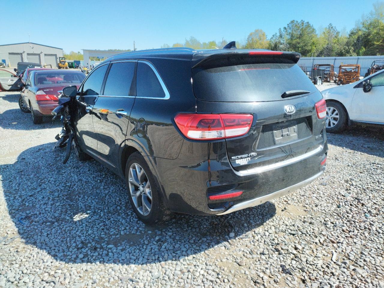Photo 3 from auction – 2016 KIA SORENTO SX with VIN 5XYPK4A50GG113798