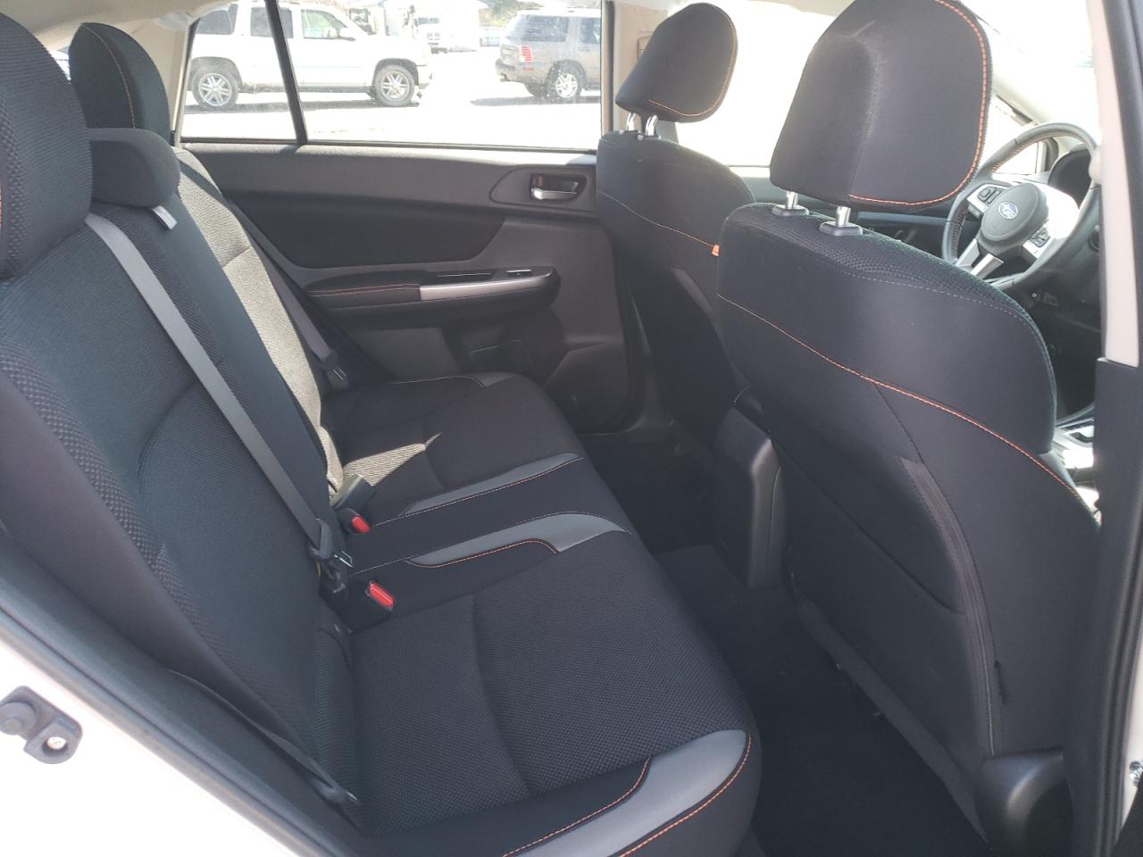 Photo 6 from auction – 2017 SUBARU CROSSTREK with VIN JF2GPADC9H8263042