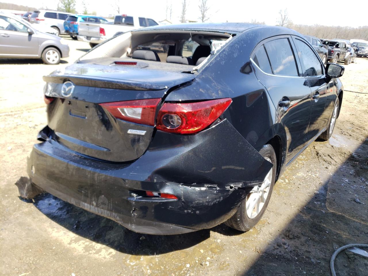 Photo 4 from auction – 2014 MAZDA 3 with VIN JM1BM1V71E1123025