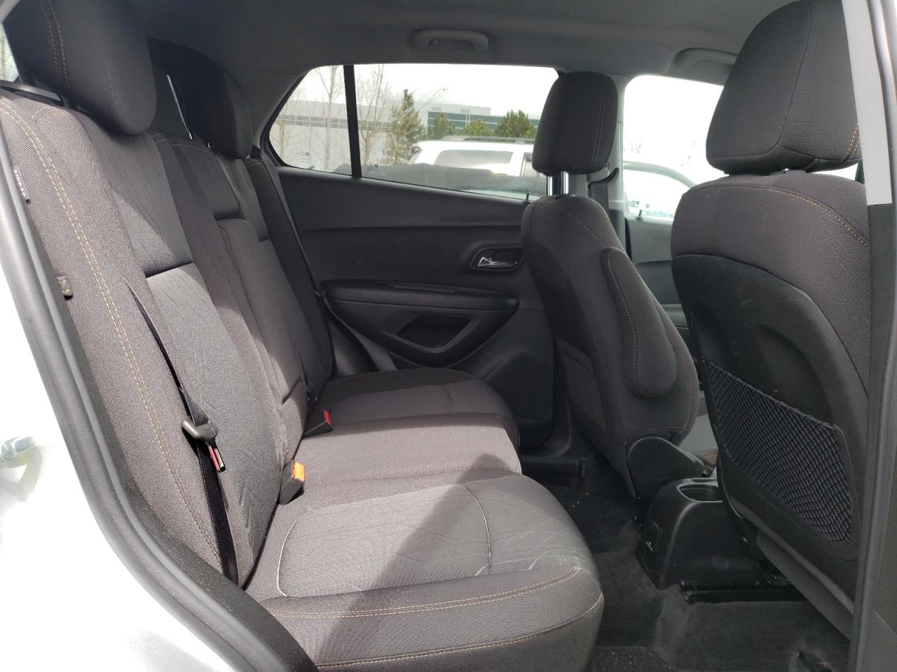 Photo 6 from auction – 2019 CHEVROLET TRAX 1LT with VIN 3GNCJPSB1KL202876
