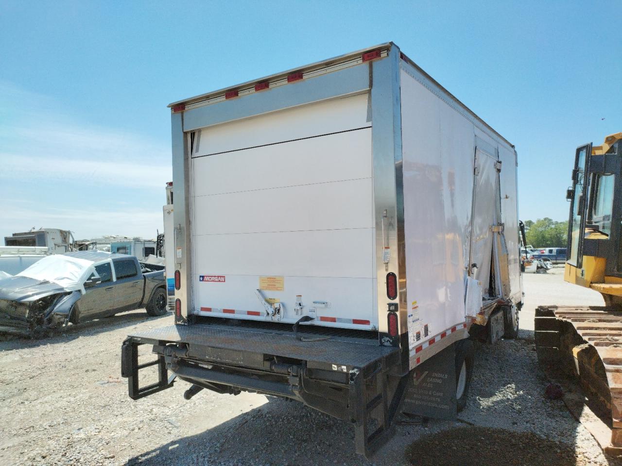 Photo 4 from auction – 2015 ISUZU NQR with VIN JALE5W167F7301411