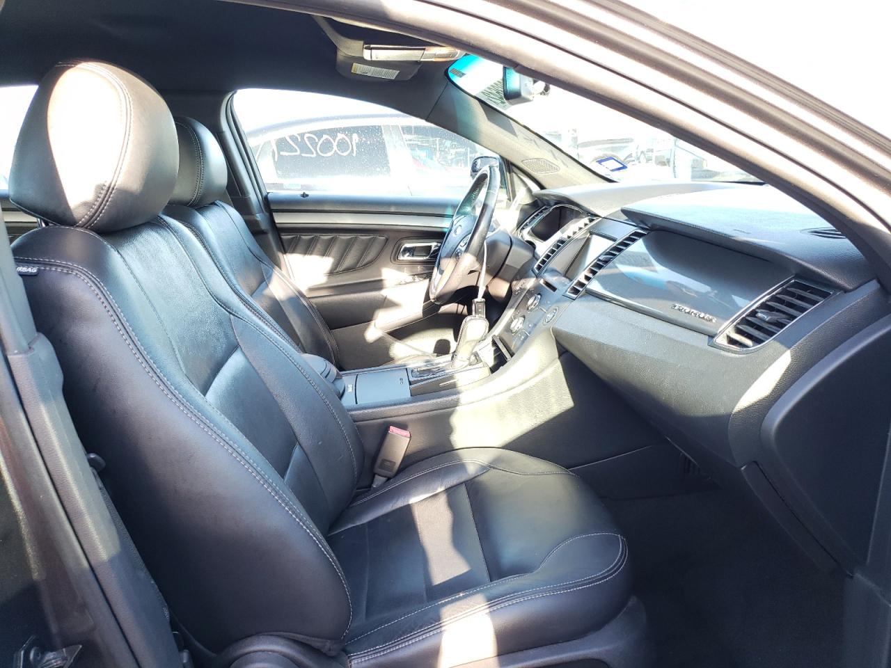 Photo 5 from auction – 2015 FORD TAURUS SEL with VIN 1FAHP2E86FG131688