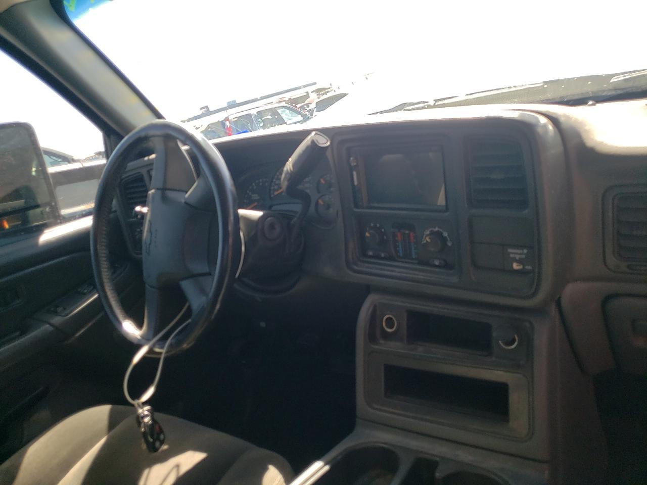 Photo 9 from auction – 2006 CHEVROLET SILVERADO with VIN 1GCHK29D86E232954