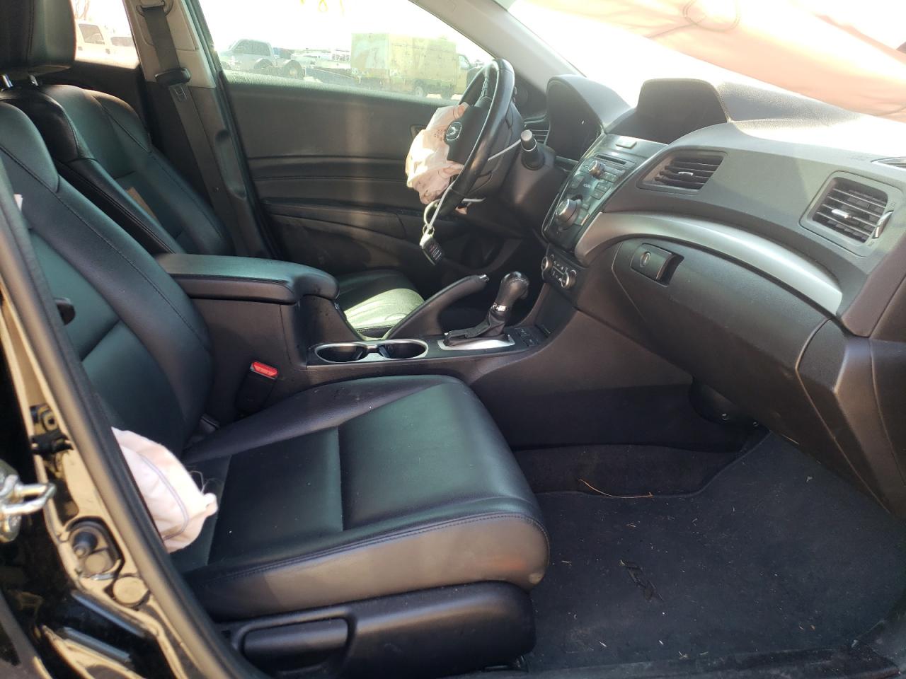 Photo 5 from auction – 2016 ACURA ILX BASE W with VIN 19UDE2F38GA023192