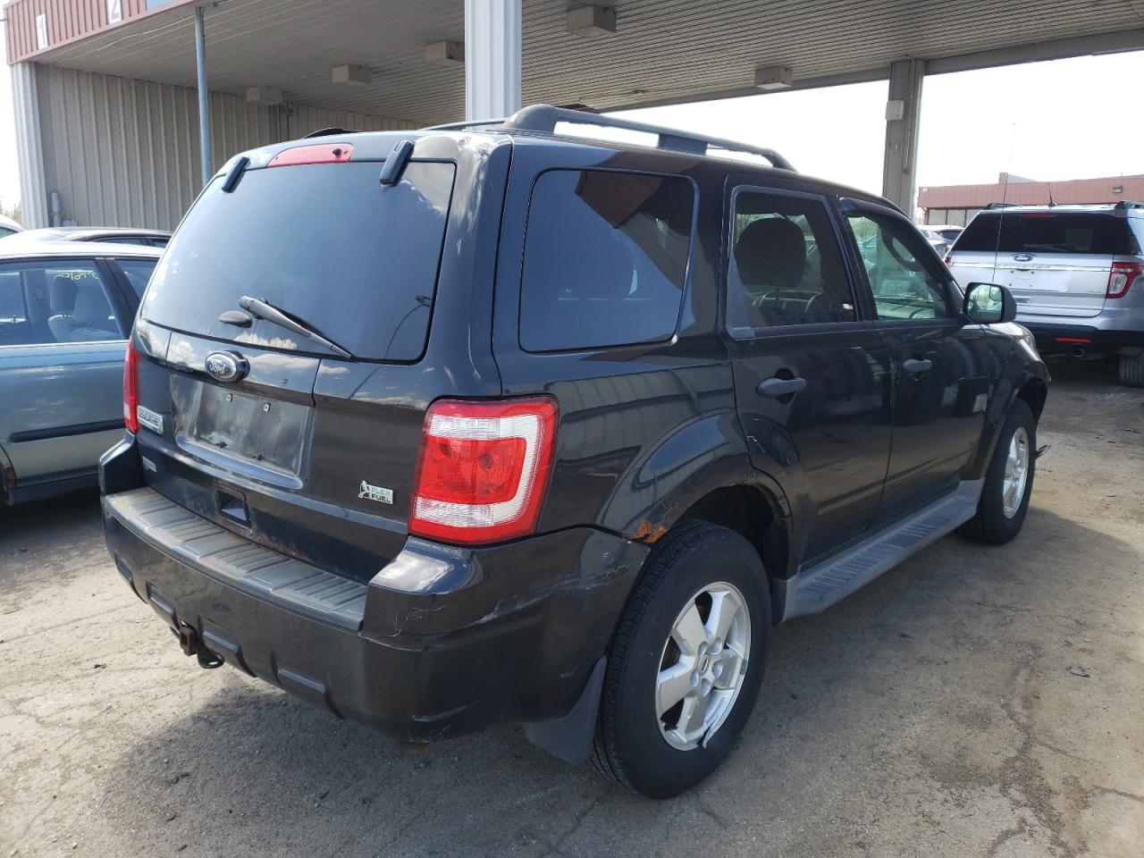 Photo 4 from auction – 2011 FORD ESCAPE XLT with VIN 1FMCU9DG9BKA77661