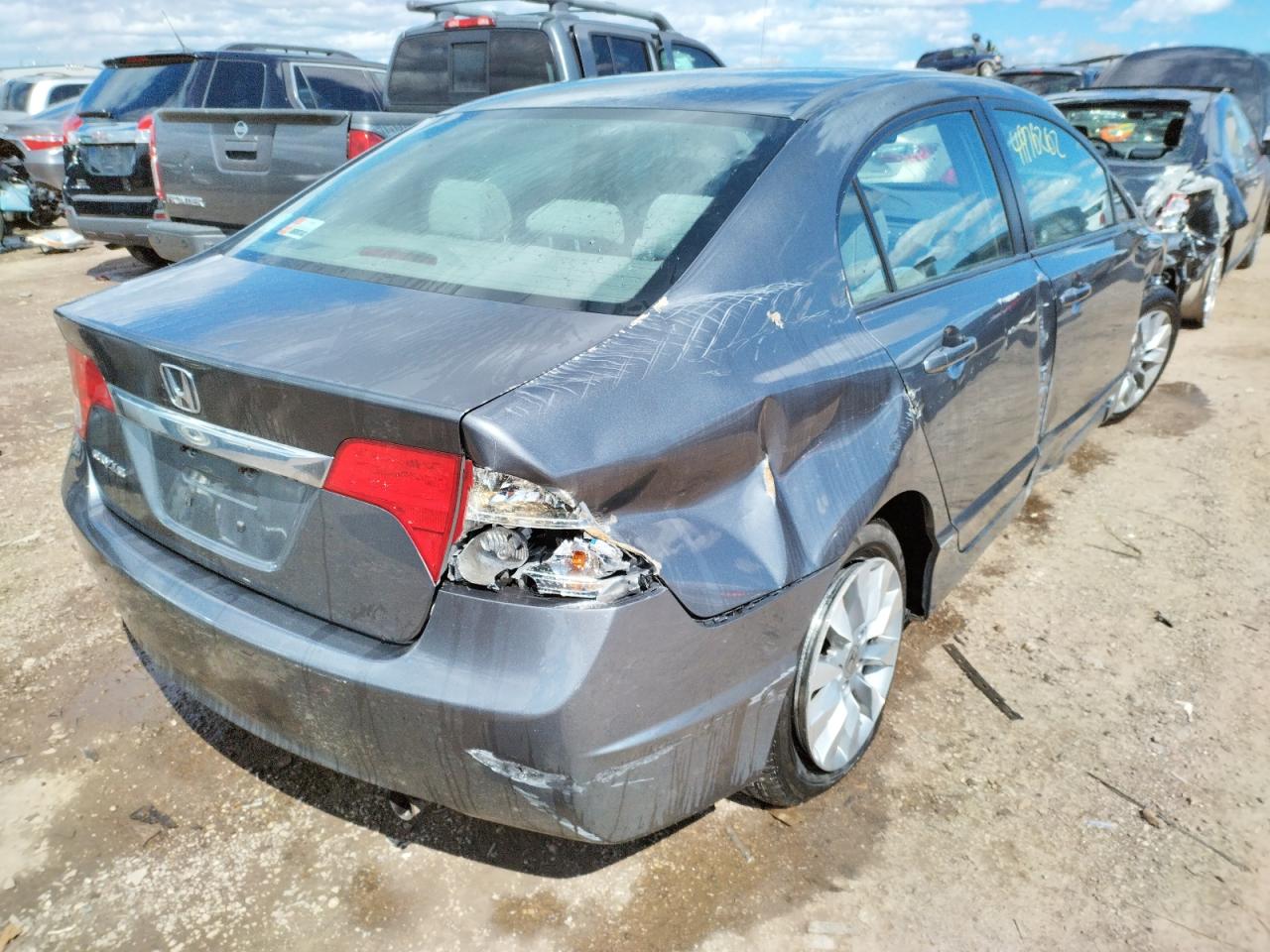 Photo 4 from auction – 2009 HONDA CIVIC EX with VIN 19XFA16839E047716