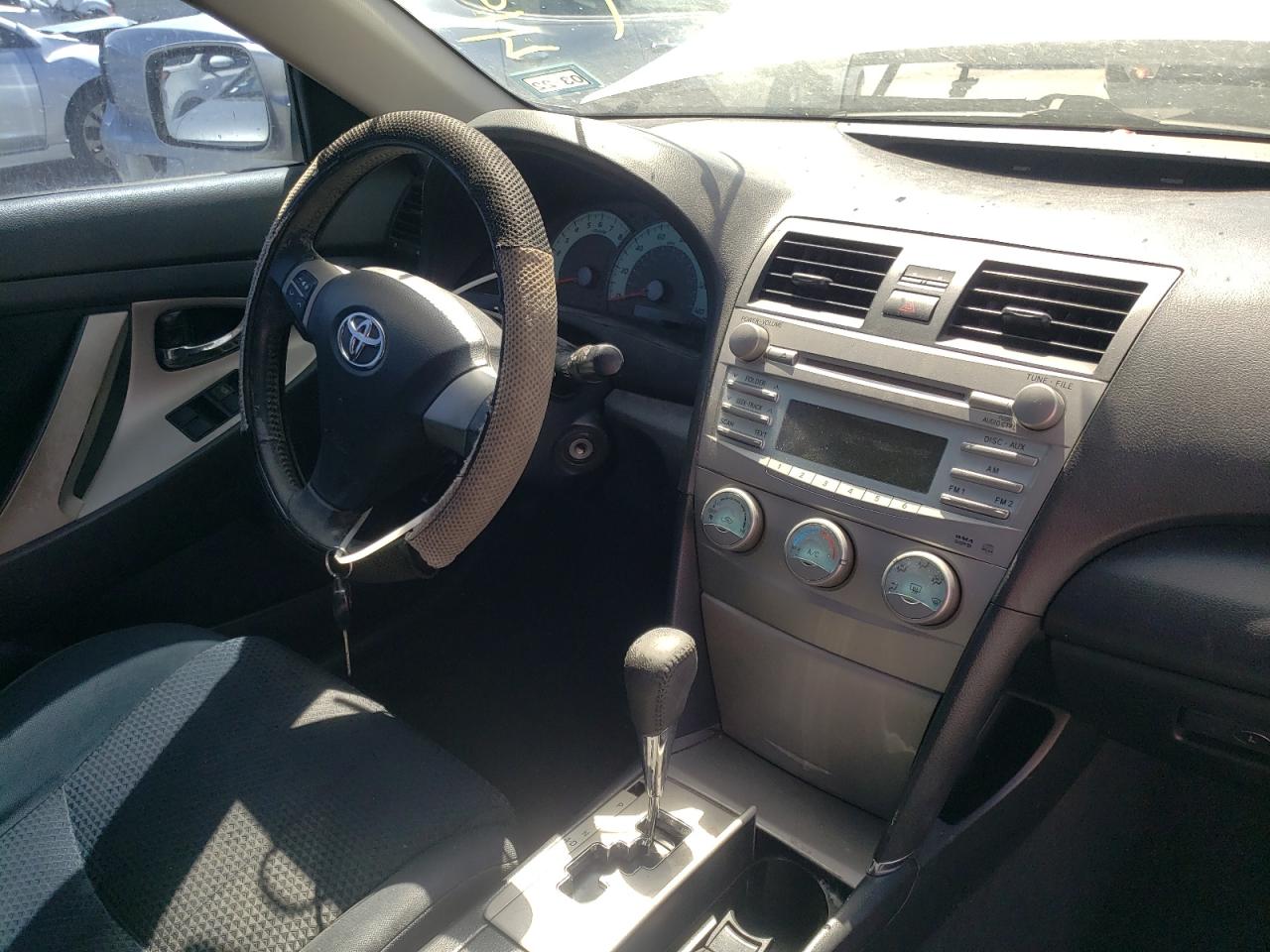 Photo 9 from auction – 2007 TOYOTA CAMRY with VIN 4T1BE46KX7U534292