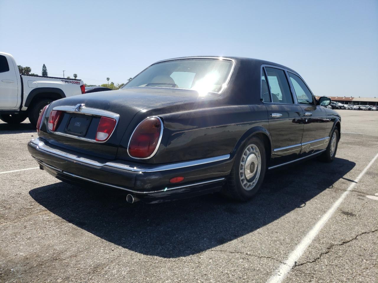 Photo 4 from auction – 1999 ROLLS-ROYCE SILVER SER with VIN SCALA61E9XCX02566