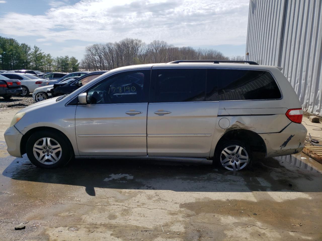 Photo 9 from auction – 2006 HONDA ODYSSEY EX with VIN 5FNRL38776B411648