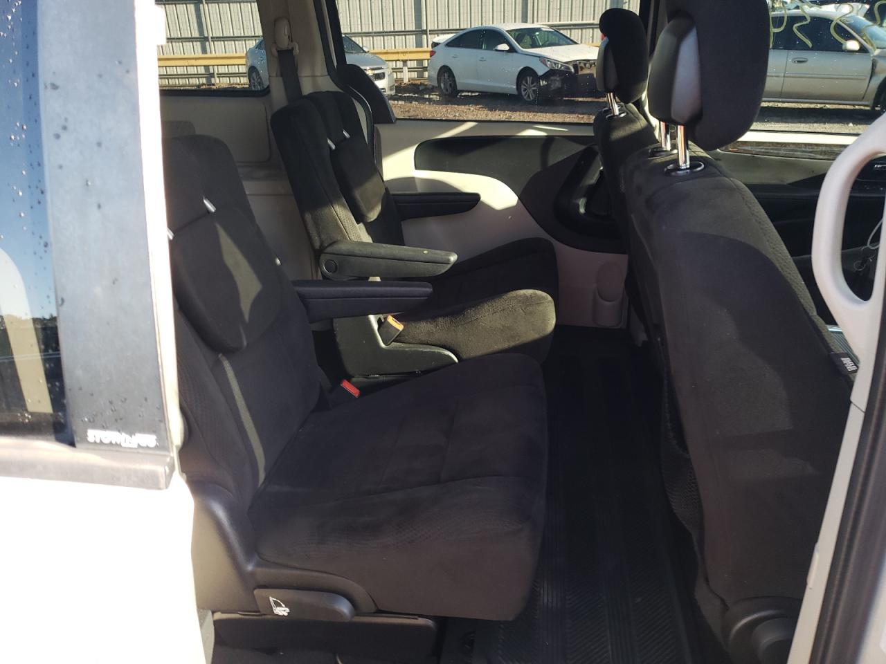 صورة رقم 6 من المزاد - 2012 DODGE GRAND CARA مع VIN 2C4RDGCG0CR280333