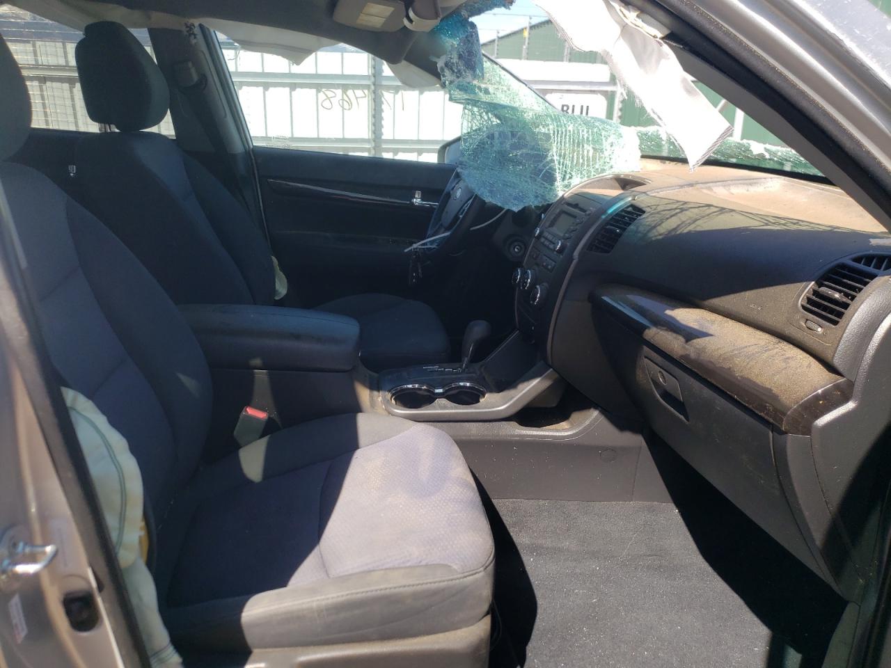 Photo 5 from auction – 2012 KIA SORENTO BA with VIN 5XYKT4A66CG215326