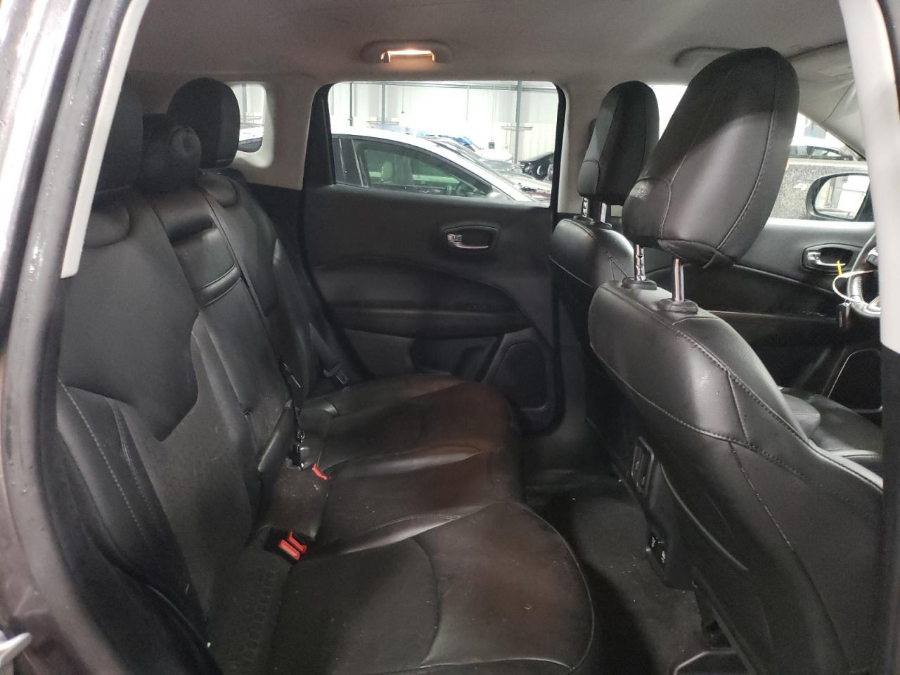 Photo 6 from auction – 2019 JEEP COMPASS LA with VIN 3C4NJDBB7KT661782