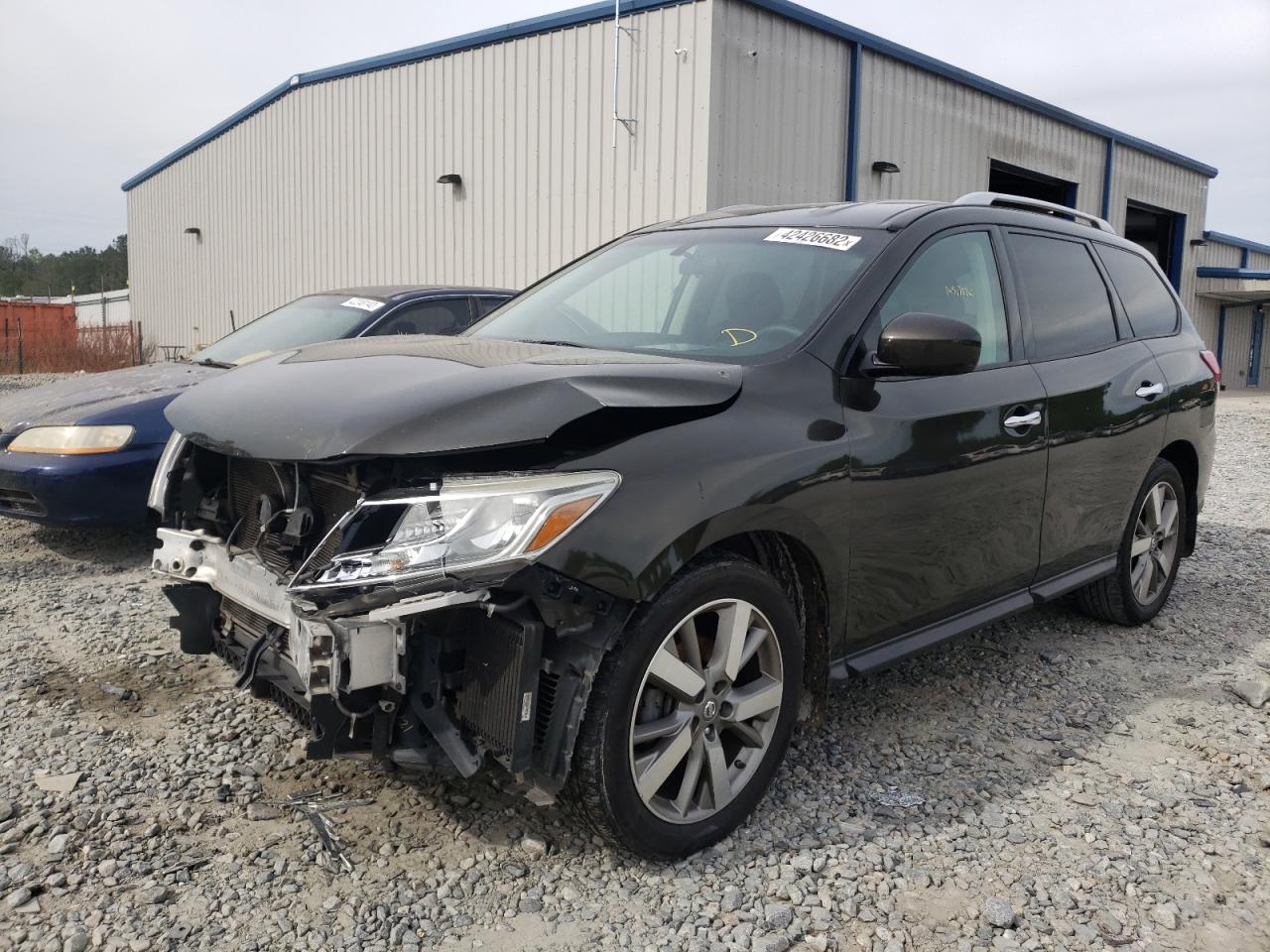 Photo 2 from auction – 2016 NISSAN PATHFINDER with VIN 5N1AR2MN1GC631257