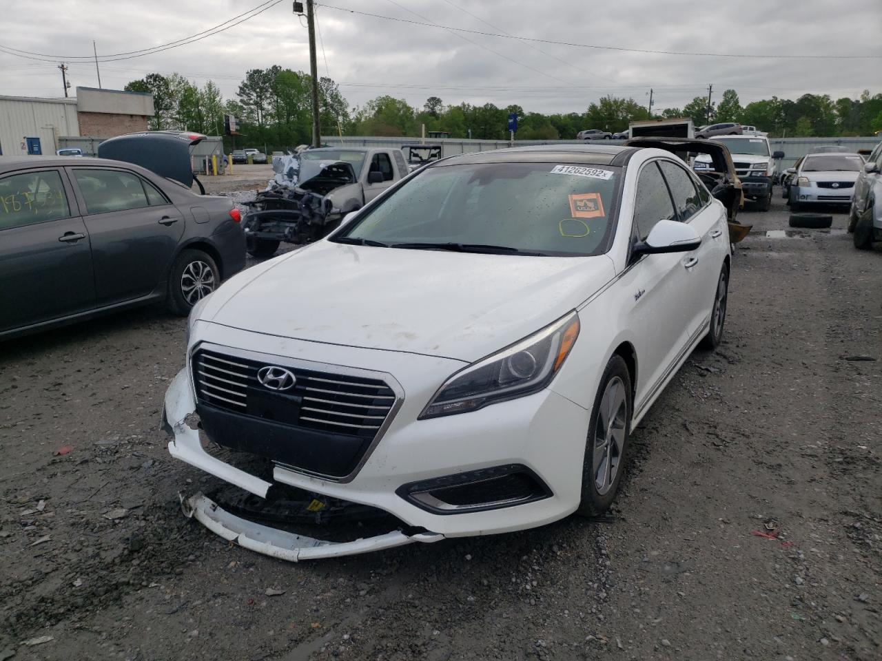 Photo 2 from auction – 2016 HYUNDAI SONATA HYB with VIN KMHE34L18GA017833