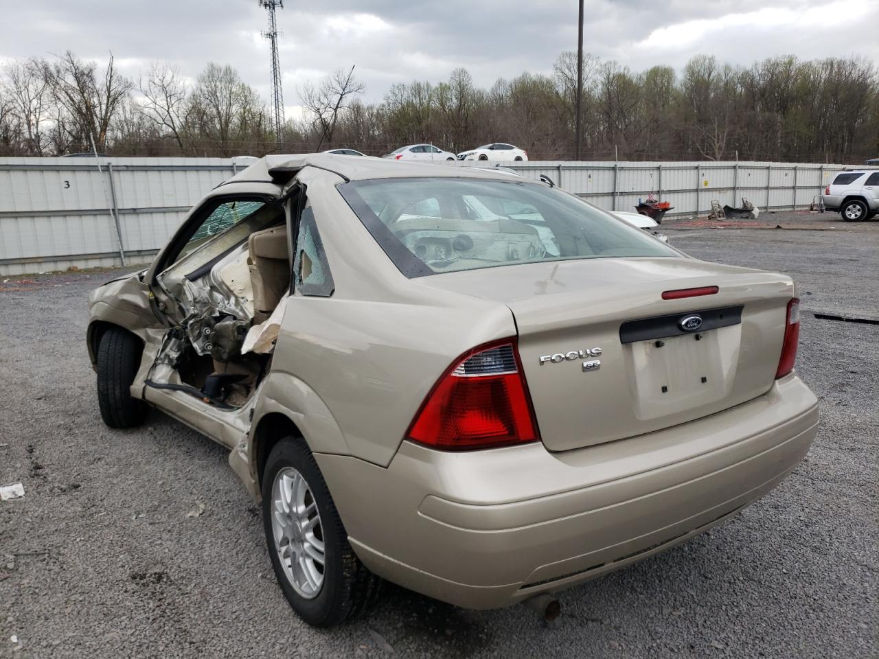 Photo 3 from auction – 2007 FORD FOCUS ZX4 with VIN 1FAHP34NX7W154556