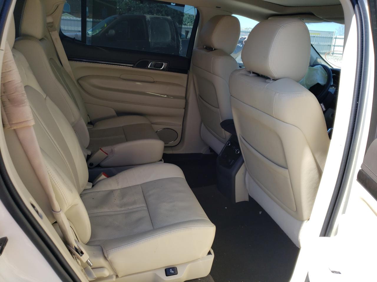 Photo 6 from auction – 2013 LINCOLN MKT with VIN 2LMHJ5AT2DBL55360