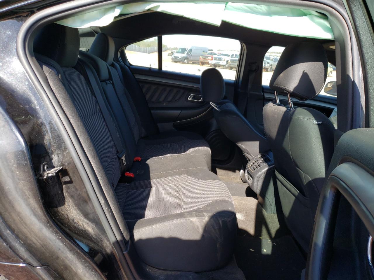 Photo 6 from auction – 2013 FORD TAURUS SEL with VIN 1FAHP2E86DG167717
