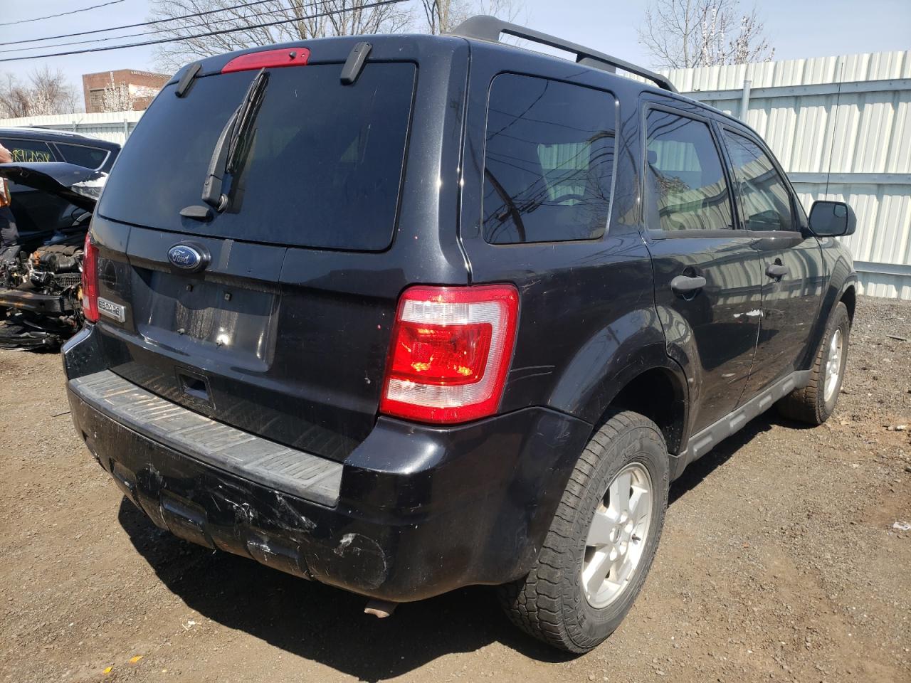 Photo 4 from auction – 2011 FORD ESCAPE XLT with VIN 1FMCU9D74BKC24274