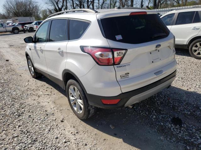 Photo 3 from auction – 2017 FORD ESCAPE SE with VIN 1FMCU9G95HUD68233