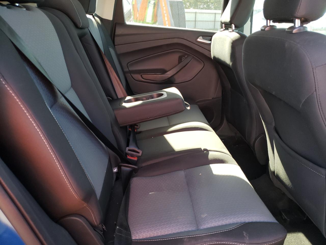 Photo 6 from auction – 2019 FORD ESCAPE SE with VIN 1FMCU9GD1KUB64458