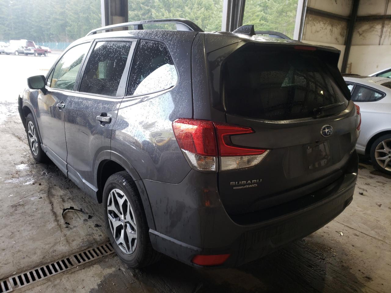 Photo 3 from auction – 2020 SUBARU FORESTER P with VIN JF2SKAJC8LH448494