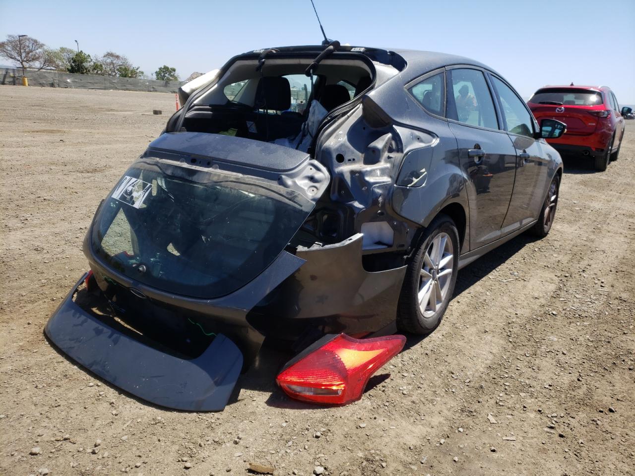 Photo 4 from auction – 2015 FORD FOCUS SE with VIN 1FADP3K24FL269483