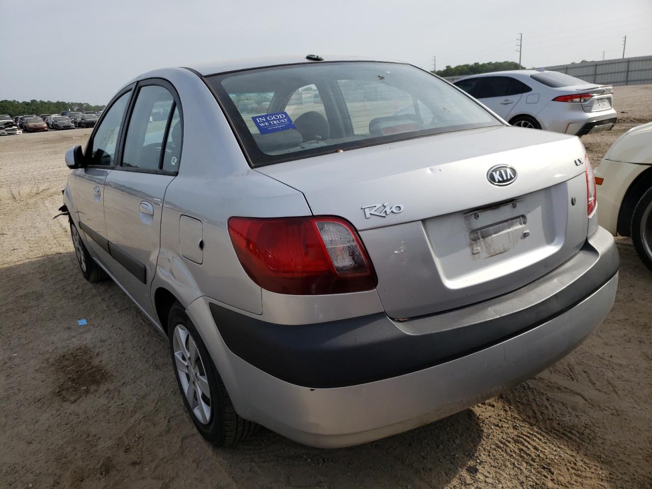 Photo 3 from auction – 2009 KIA RIO BASE with VIN KNADE223196556475