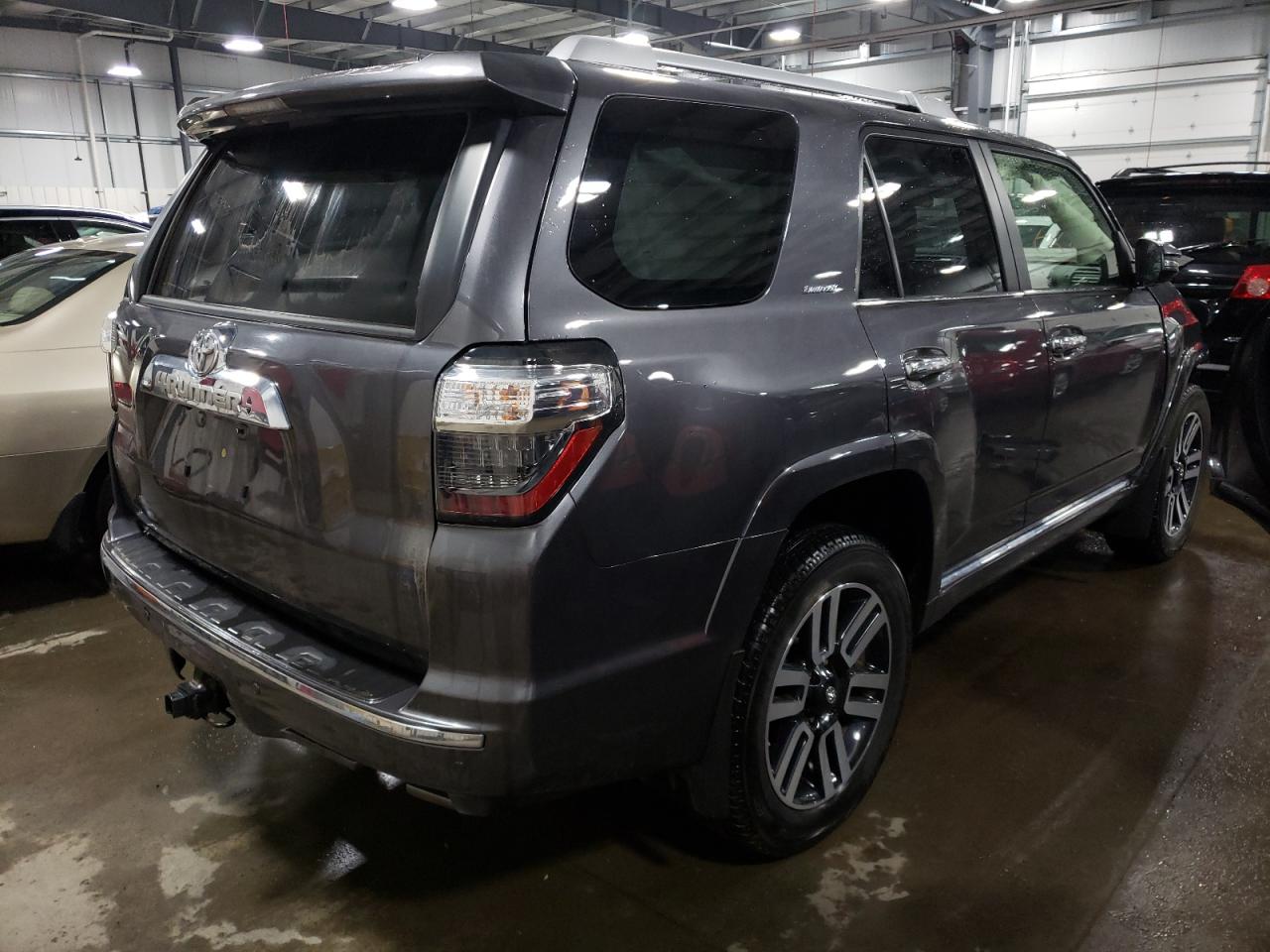 Photo 4 from auction – 2020 TOYOTA 4RUNNER SR with VIN JTEBU5JR8L5770540
