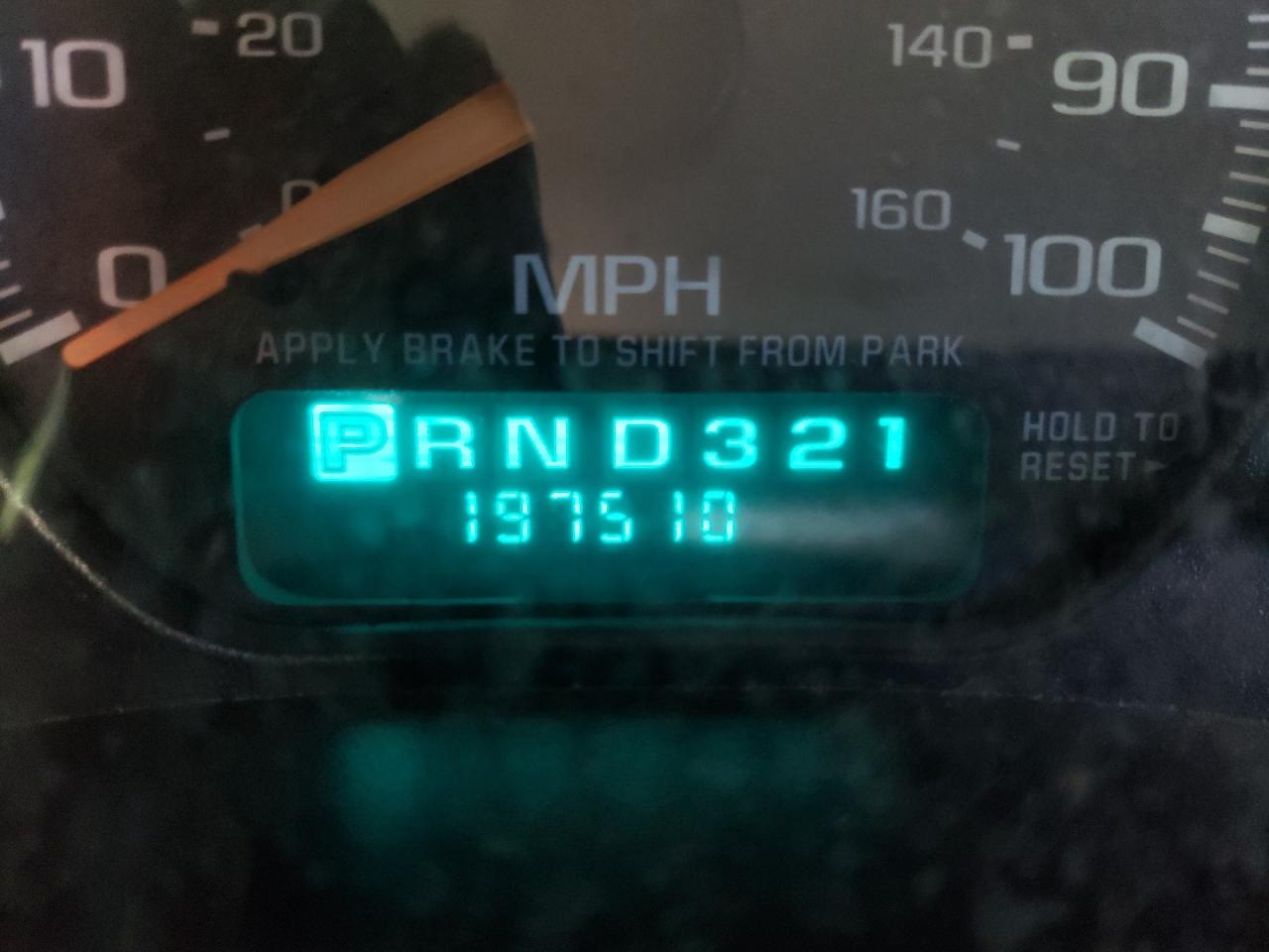 Photo 8 from auction – 2002 CHEVROLET SILVERADO with VIN 1GCHK29162E301950