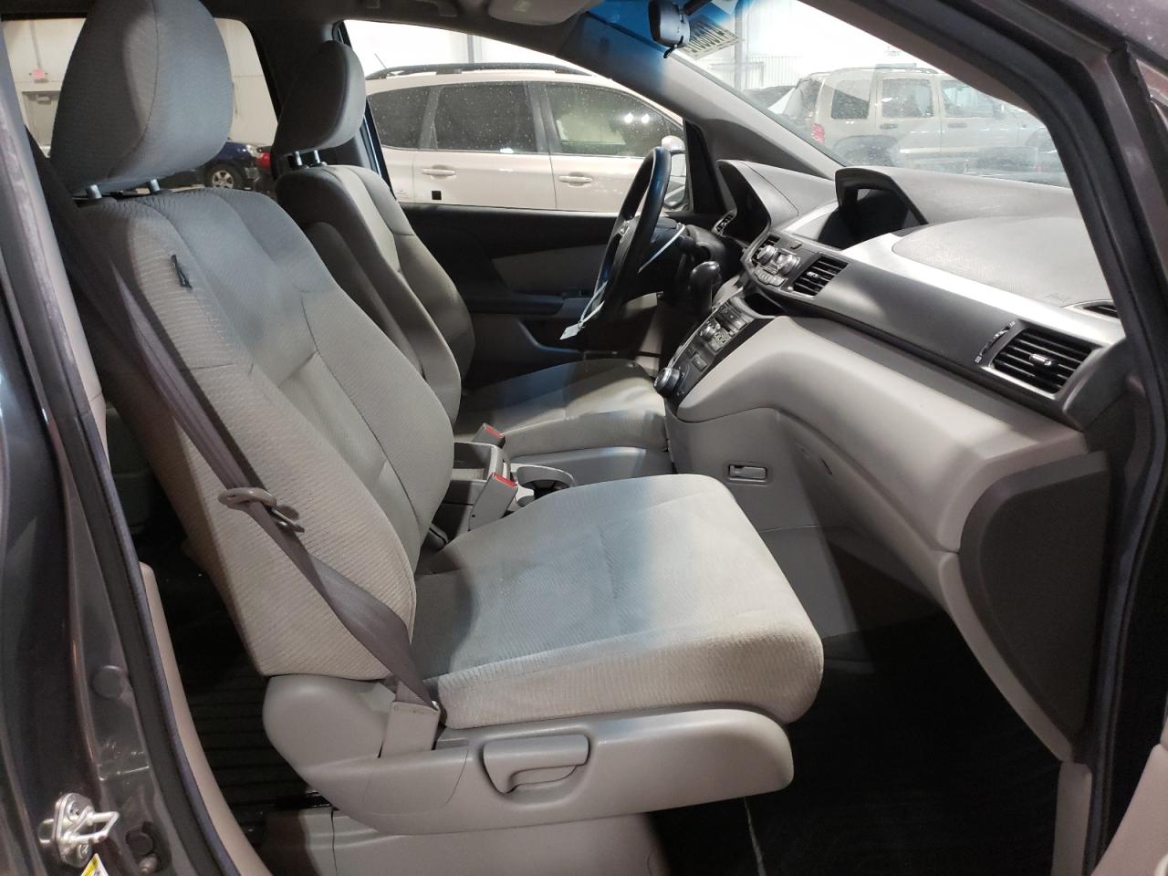 Photo 5 from auction – 2012 HONDA ODYSSEY EX with VIN 5FNRL5H4XCB068363