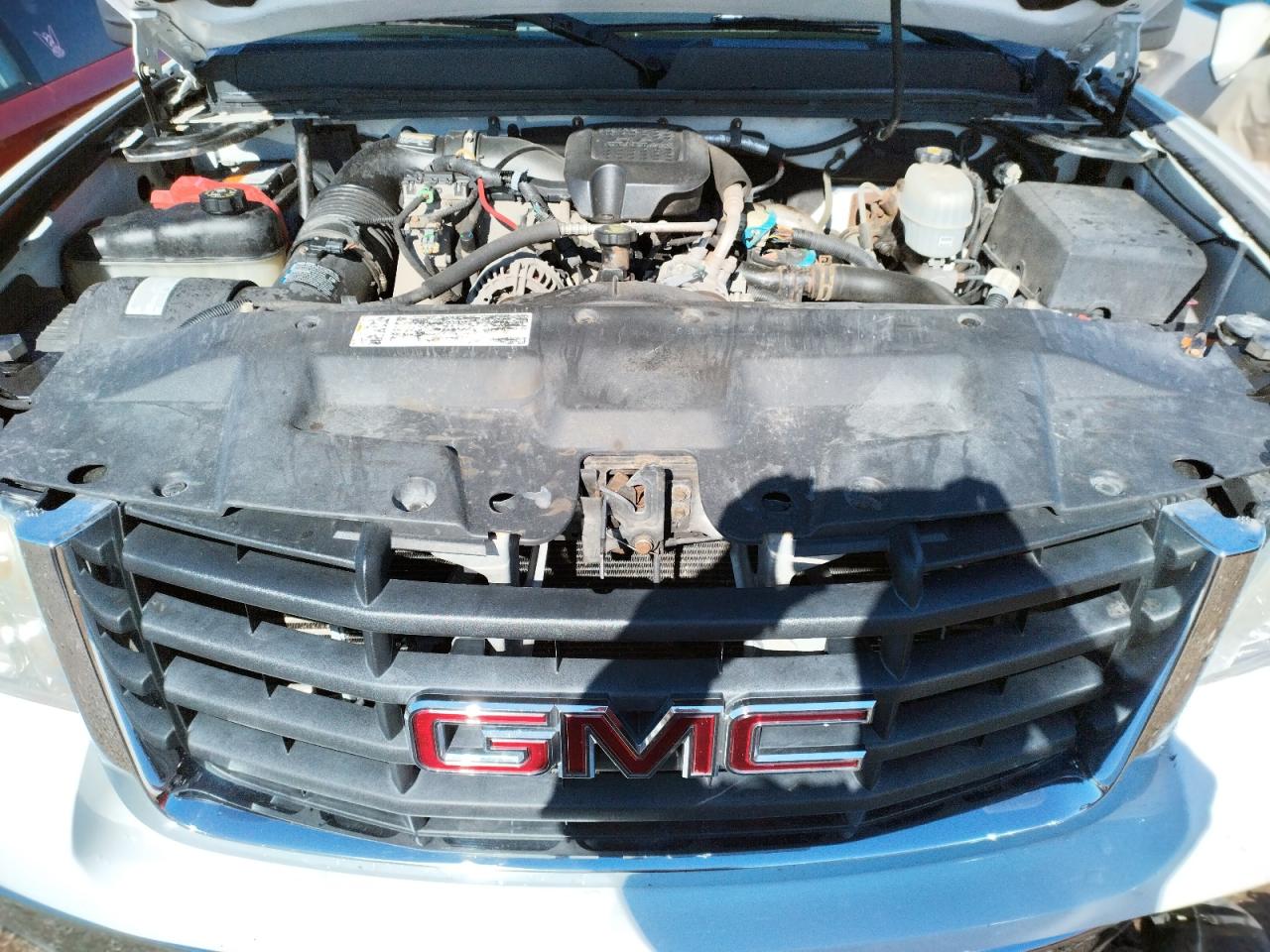 Photo 7 from auction – 2008 GMC SIERRA C25 with VIN 1GTHC29628E172896
