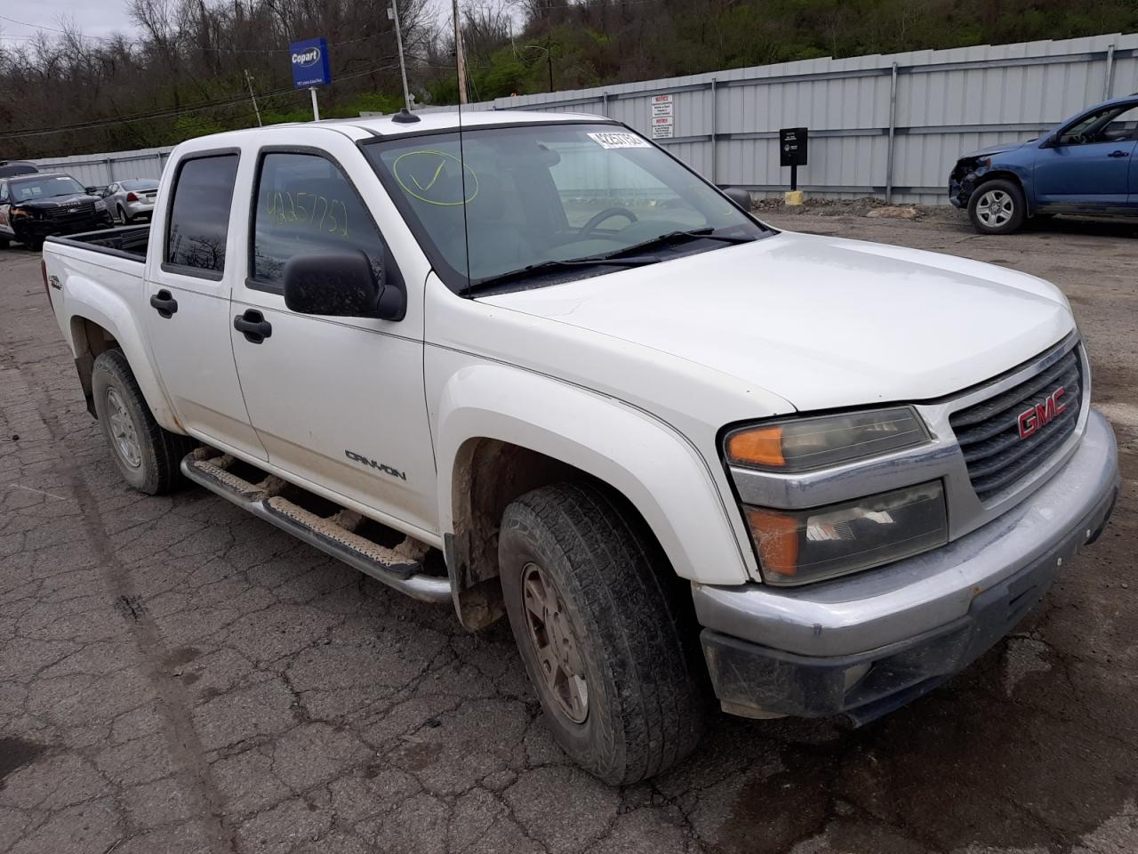 GMC CANYON 2004 with VIN 1GTDT136048190355 - Photo from auction