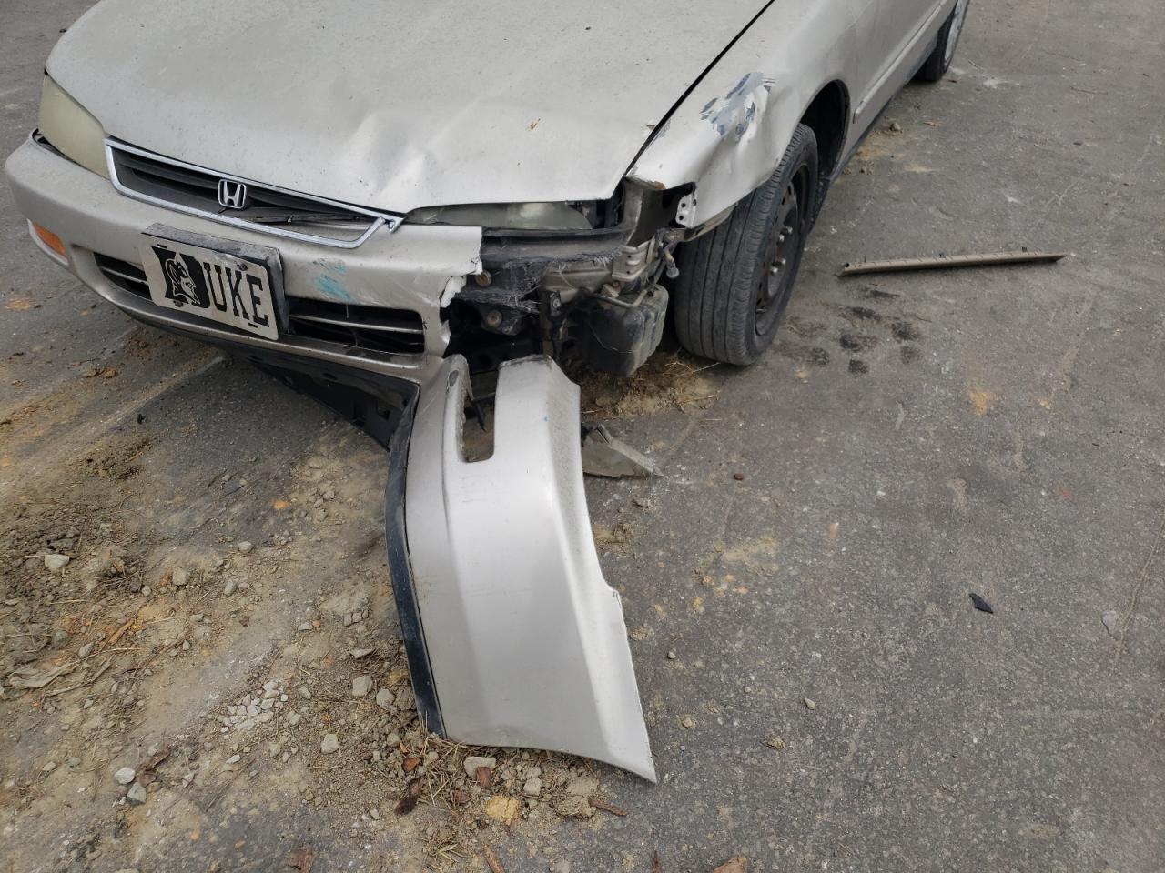 Photo 9 from auction – 1996 HONDA ACCORD with VIN 1HGCE6646TA013363