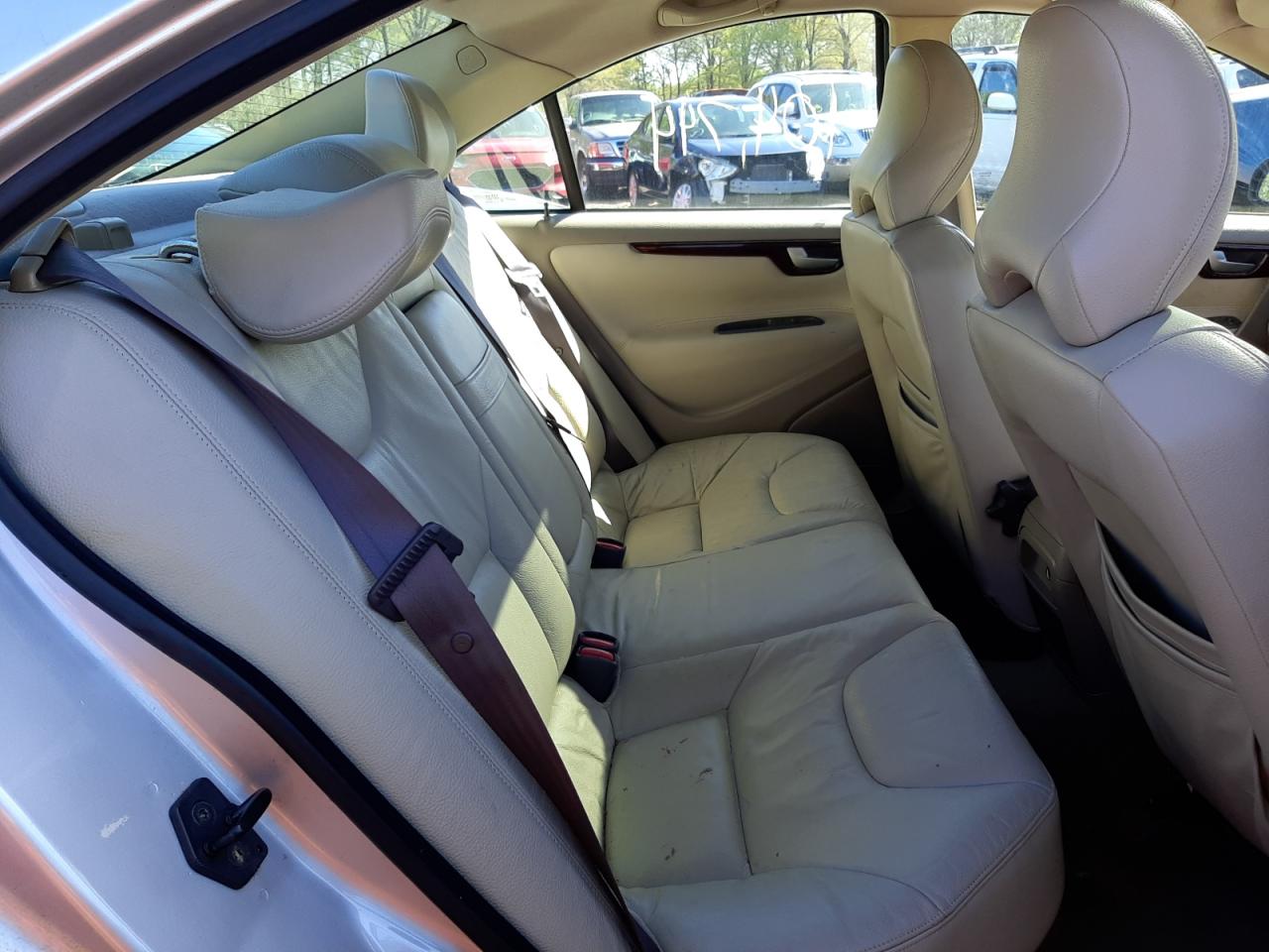 Photo 6 from auction – 2002 VOLVO S60 2.5T with VIN YV1RH58D822116195