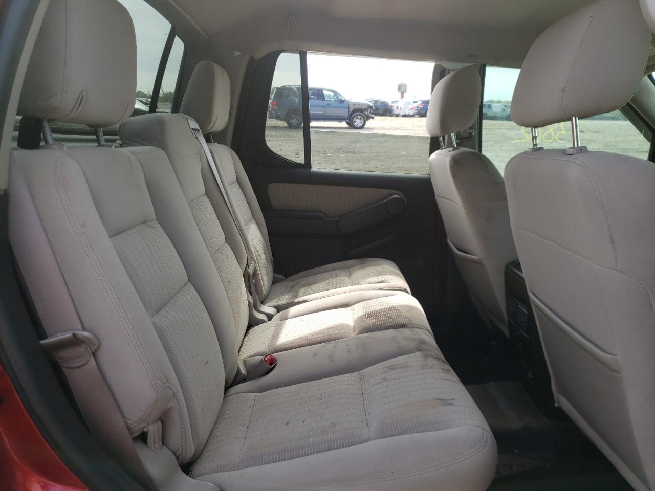 Photo 6 from auction – 2008 FORD EXPLORER S with VIN 1FMEU31868UB08008