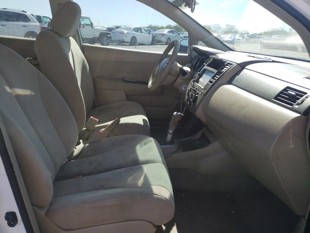 Photo 5 from auction – 2009 NISSAN VERSA S with VIN 3N1BC11E39L351388