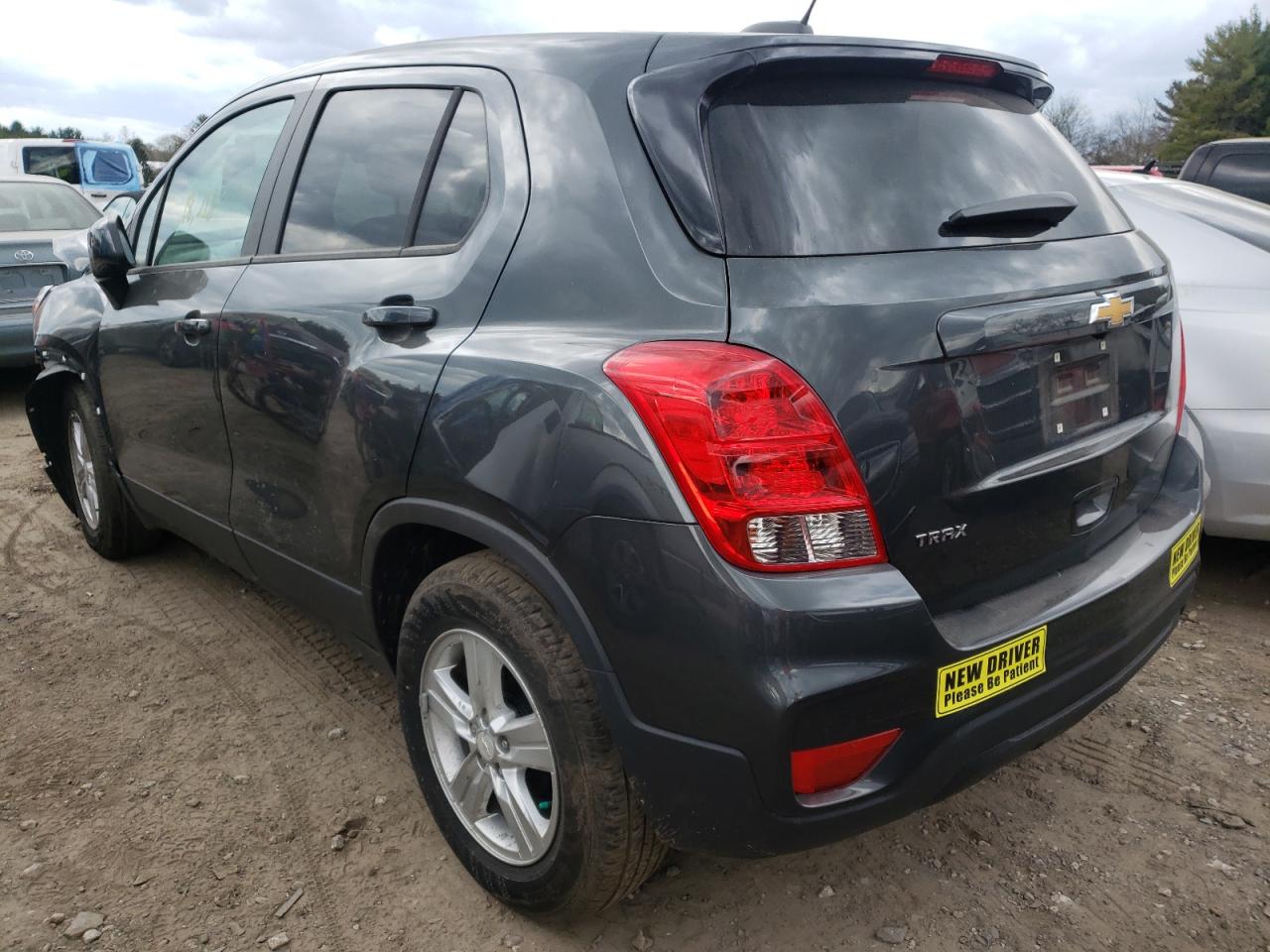 Photo 3 from auction – 2020 CHEVROLET TRAX LS with VIN 3GNCJKSB3LL174437