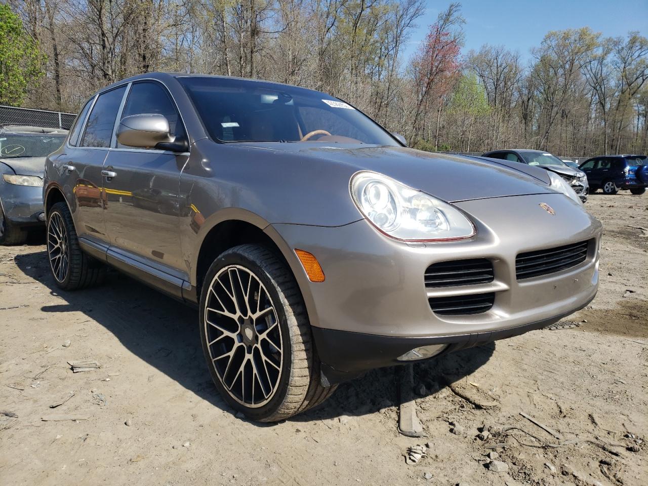 PORSCHE CAYENNE S 2004 with VIN WP1AB29P64LA67070 - Photo from auction