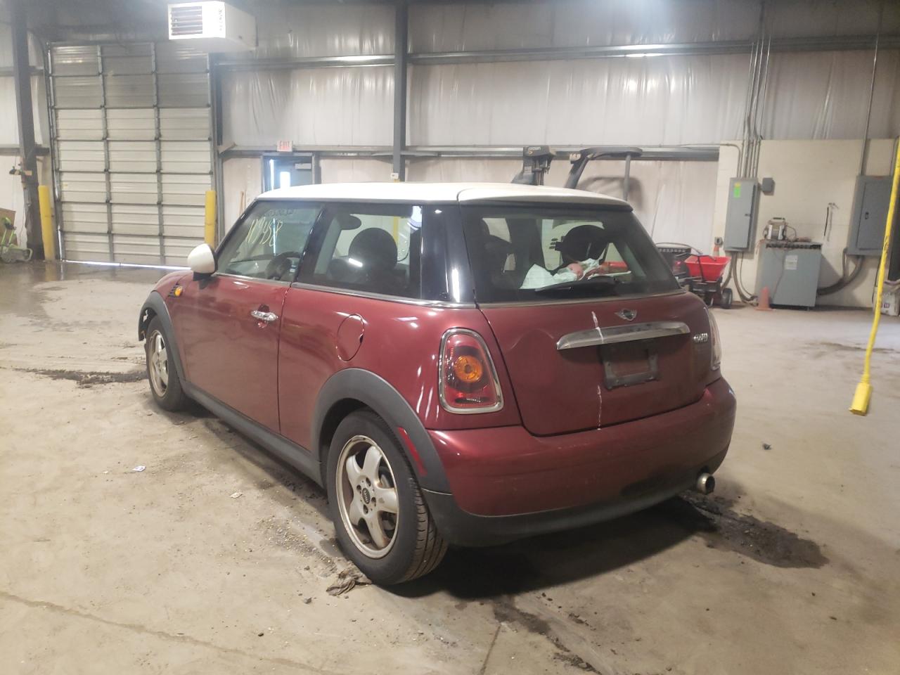 Photo 3 from auction – 2007 MINI COOPER with VIN WMWMF33507TT58259
