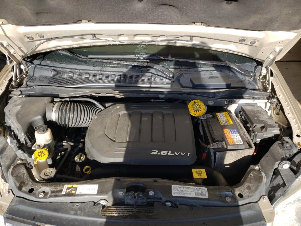 Photo 7 from auction – 2014 CHRYSLER TOWN & COU with VIN 2C4RC1CG8ER319916