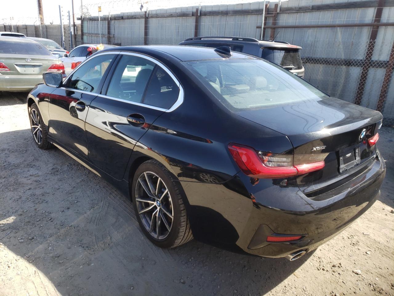 Photo 3 from auction – 2020 BMW 330XI with VIN 3MW5R7J06L8B23988