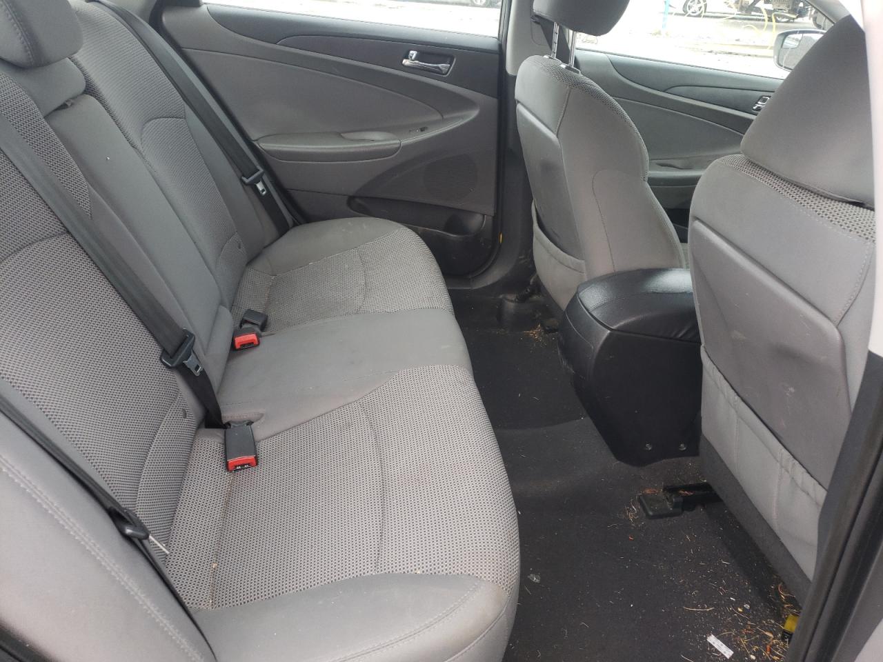 Photo 6 from auction – 2014 HYUNDAI SONATA GLS with VIN 5NPEB4AC5EH930079