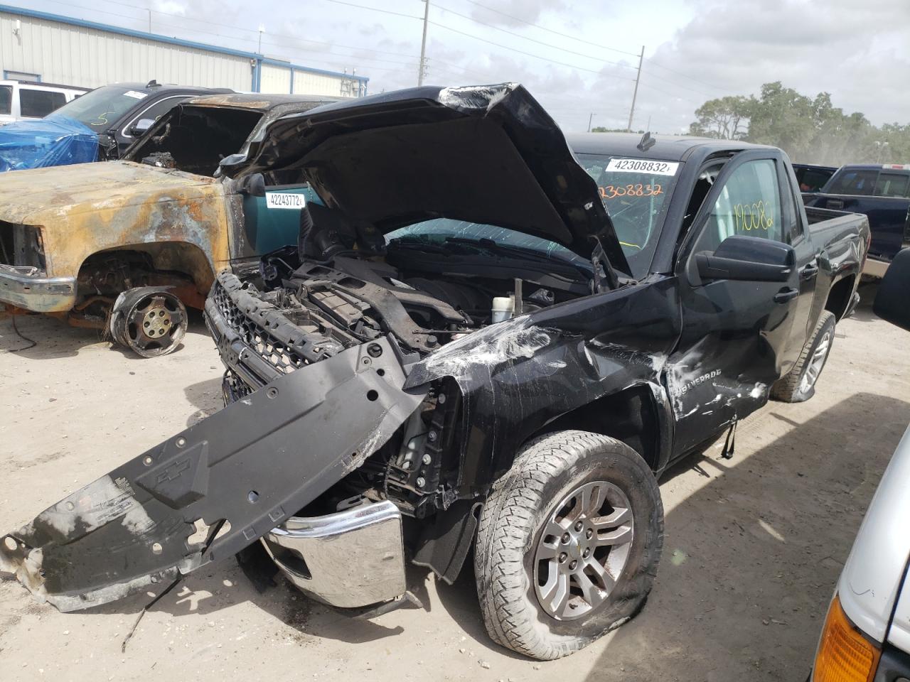 Photo 2 from auction – 2014 CHEVROLET SILVERADO with VIN 1GCRCREC1EZ416454