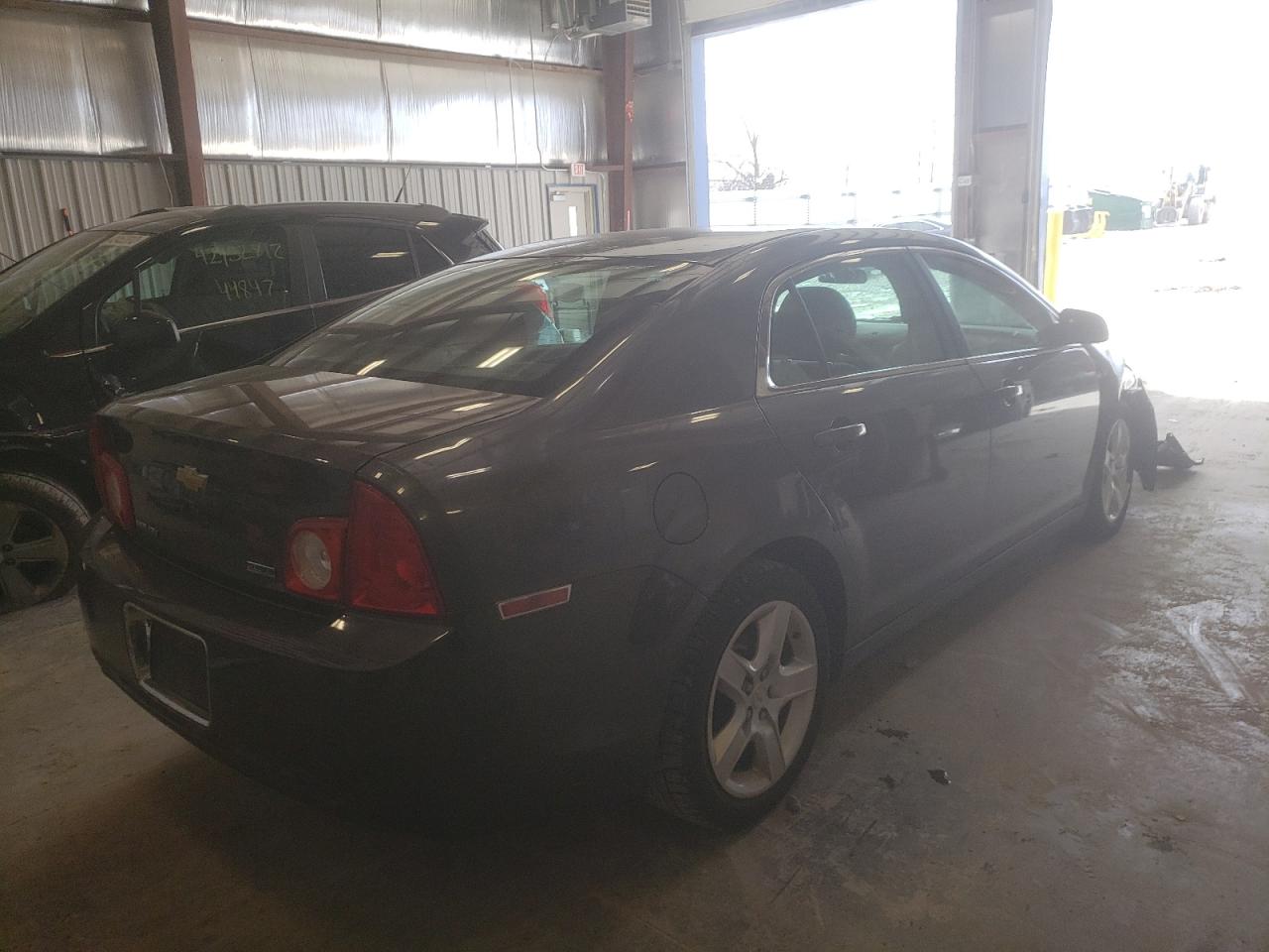 Photo 4 from auction – 2010 CHEVROLET MALIBU LS with VIN 1G1ZA5EK5A4160597